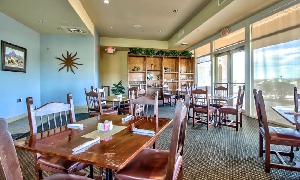 The Crooked Putter Restaurant