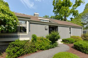 926 HERITAGE VLG B, SOUTHBURY, CT