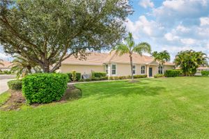 5064 WHISPERING OAKS DR, NORTH PORT, FL