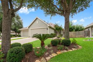 15 E KENTWICK PL, CONROE, TX