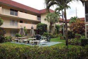 3071 NW 47TH TER 129, LAUDERDALE LAKES, FL