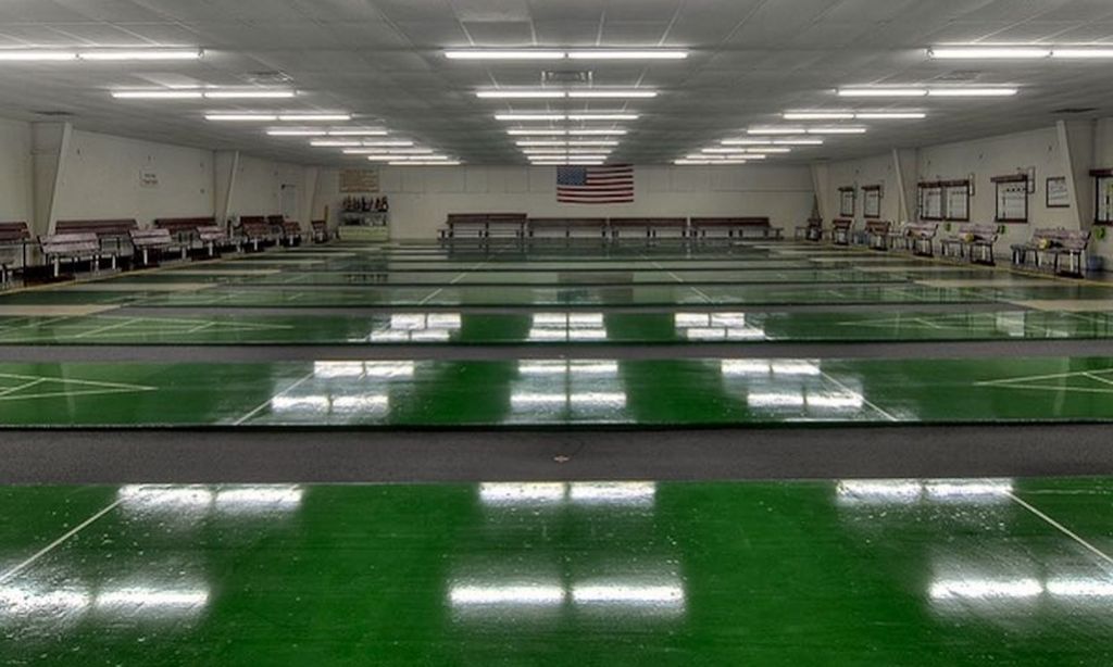 10 Indoor Shuffleboard Courts