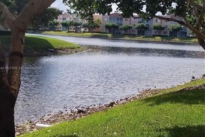 7557 GRANVILLE DR # 305, TAMARAC, FL