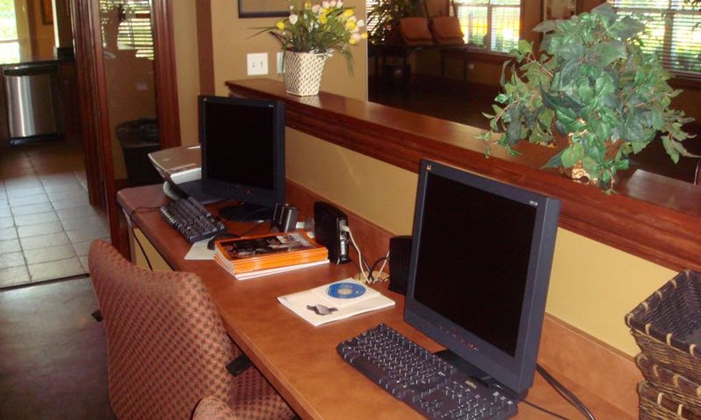 Computer Station