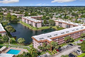 4930 E SABAL PALM BLVD 301, TAMARAC, FL