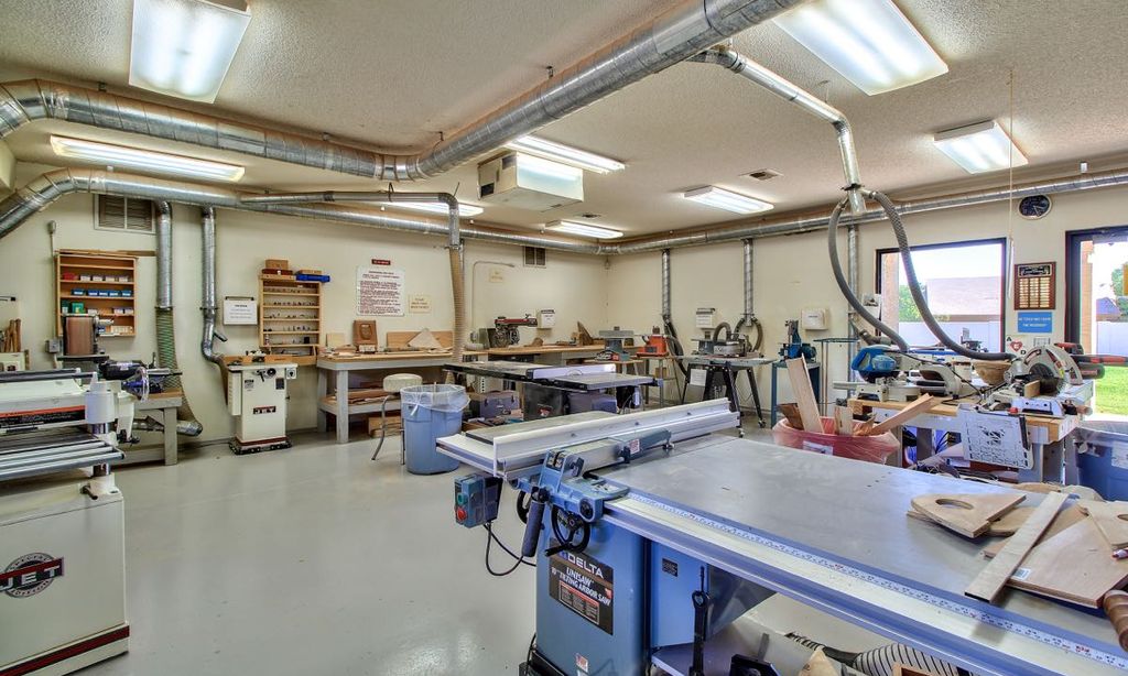Woodworking Shop