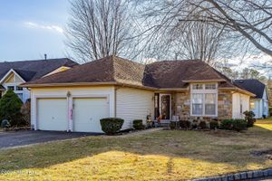 13 SEDGWICK SQ, JACKSON, NJ