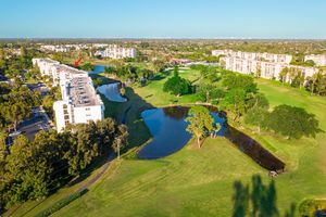 3595 BIRDIE DR APT 504, LAKE WORTH, FL