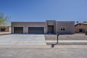 121 W CALLE ESCUDILLA, GREEN VALLEY, AZ