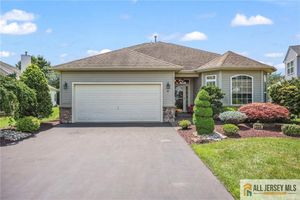 235 VALENCIA DR, MONROE, NJ