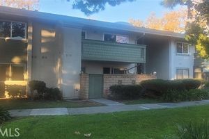 8777 CORAL SPRINGS CT 2B, HUNTINGTON BEACH, CA