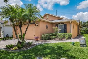 112 GRAND CANAL DR, POINCIANA, FL