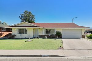 580 MOUNT HOOD DR, HEMET, CA