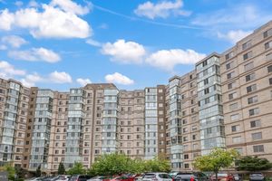 19375 CYPRESS RIDGE TER UNIT 1115, LEESBURG, VA