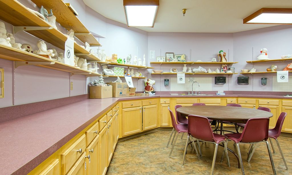 Arts & Crafts Studio