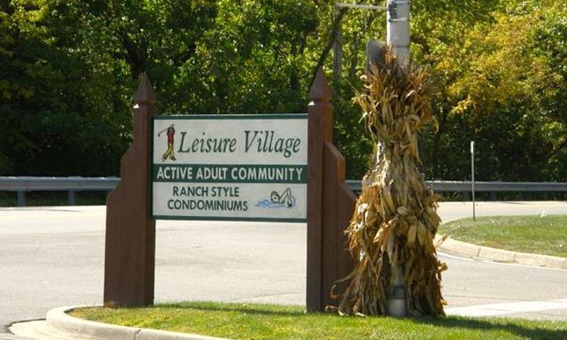 Leisure Village - Fox Lake, IL