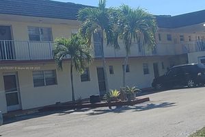 19305 NE 2ND AVE APT 2323, MIAMI, FL