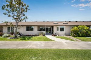 1540 NORTHWOOD RD APT 270E, SEAL BEACH, CA