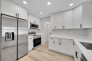 6925 NW 11TH ST, MARGATE, FL