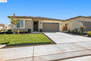 102 CORAL ST, BRENTWOOD, CA