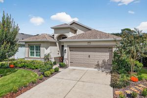 8464 BRIDGEPORT BAY CIR, MOUNT DORA, FL