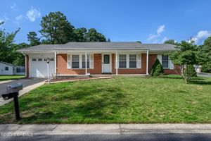 23 BOWIE DR, WHITING, NJ