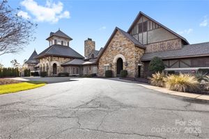 9307 DUFAUX DR, CHARLOTTE, NC