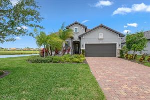 2703 AVIAMAR CIR, NAPLES, FL