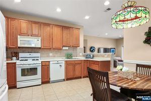 10108 WARRENS WAY # 108, WANAQUE, NJ