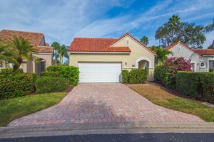 1767 VICTORIA CIR, VERO BEACH, FL