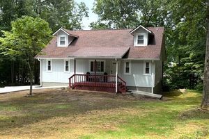 16 POMEROY CT, CROSSVILLE, TN