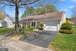 42 CANTERBURY DR, FORKED RIVER, NJ
