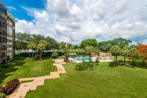 900 SAINT CHARLES PL 310, PEMBROKE PINES, FL