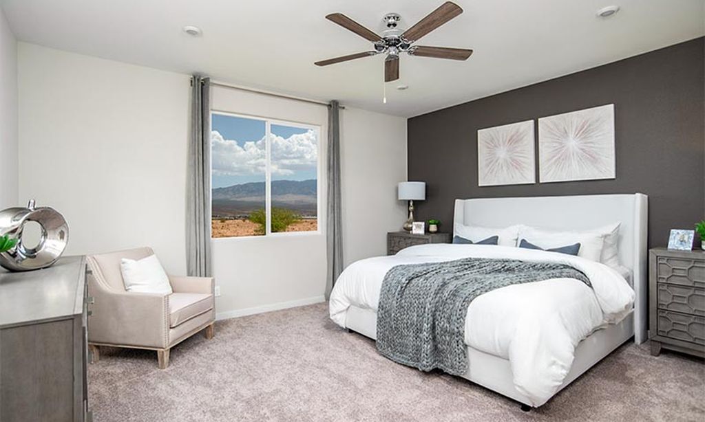 Model Master Bedroom