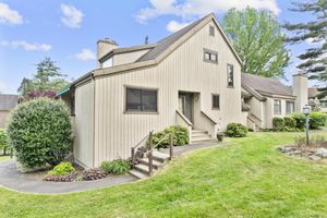 513 OPA LN B, STRATFORD, CT