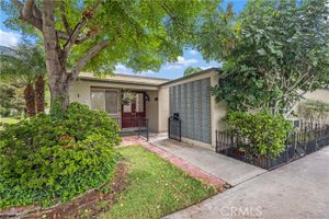 111 VIA ESTRADA D, LAGUNA WOODS, CA