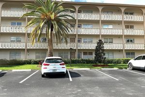 2303 LUCAYA LN F3, COCONUT CREEK, FL