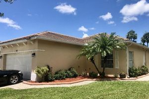 213 SW DELEON SPRINGS DR, PORT SAINT LUCIE, FL