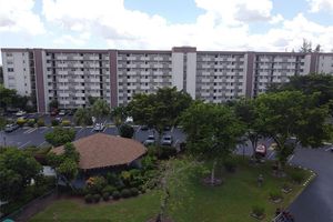 5860 NW 44TH ST 711, LAUDERHILL, FL