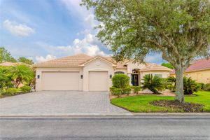 537 MONTAGE LN, KISSIMMEE, FL