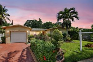 4921 NW 23RD ST, LAUDERHILL, FL