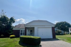 379 LARCHMONT CT # 379, RIDGE, NY