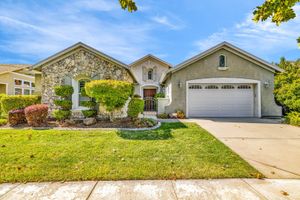 2715 HERITAGE PARK LN, SACRAMENTO, CA