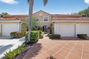 12439 CRYSTAL POINTE DR 102, BOYNTON BEACH, FL