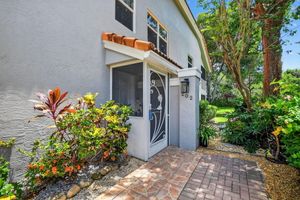 7031 SUMMER TREE DR APT 202, BOYNTON BEACH, FL