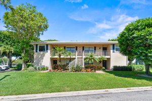 4 STRATFORD DR E B, BOYNTON BEACH, FL