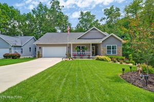 247 THRUSHWOOD DR, CROSSVILLE, TN