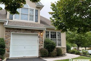 1 SILCOX PL, SOMERSET, NJ