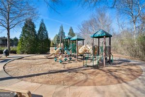 6303 ROCKPOINT LN, HOSCHTON, GA