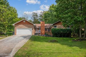 143 ROLLING GREEN DR, CROSSVILLE, TN
